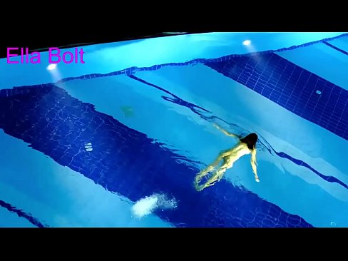 ❤️ Ùn possu micca piantà di fighjulà, ghjovana bionda catturata nuda in piscina ELLA BOLT ❌ Porno à co.raceporn.ru ❌❤